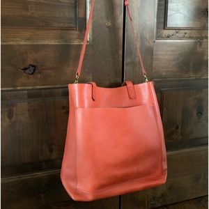 Madewell Medium Transport Tote bag, leather, color: poppy.